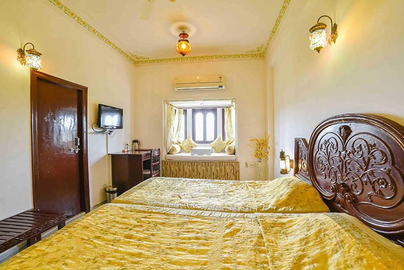 Hotel Sargam Sadan Удайпур Экстерьер фото